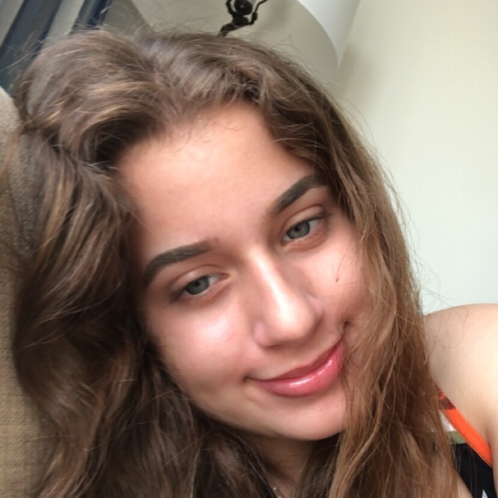 Meet your Posher, Ana